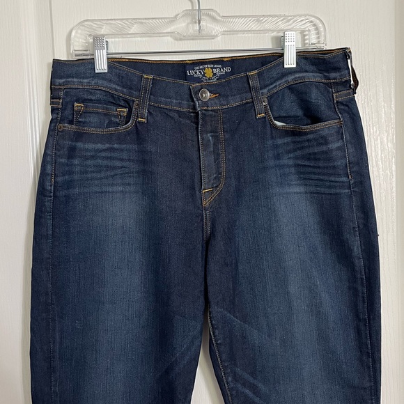 Lucky Brand Sofia Boot bootcut Jeans size 14 / 32 dark wash stretch like new - Picture 3 of 10